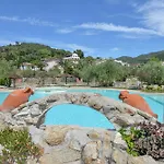 Castle Apartament Pila (Livorno)