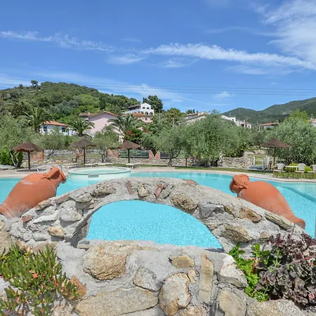 Castle Apartment Pila (Livorno)