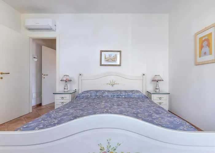 Castle דירה Pila (Livorno)