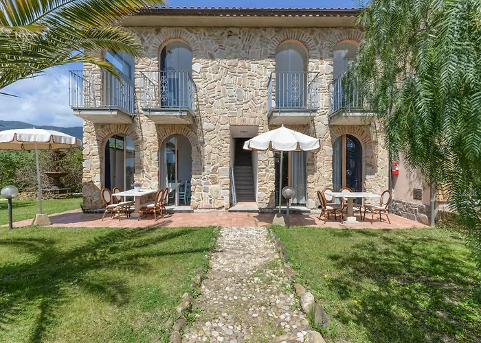 Castle * Pila (Livorno)